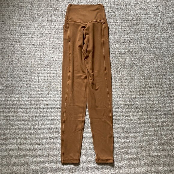 Offline by Aerie Real Me Crossover Pocket Legging - Picture 2 of 3